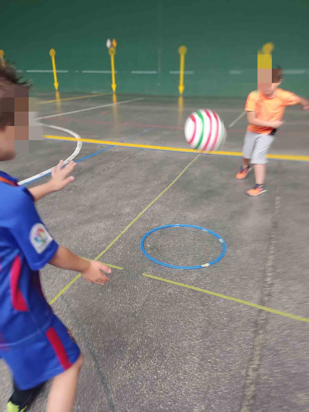 Juego yo golpeo y tú coges
