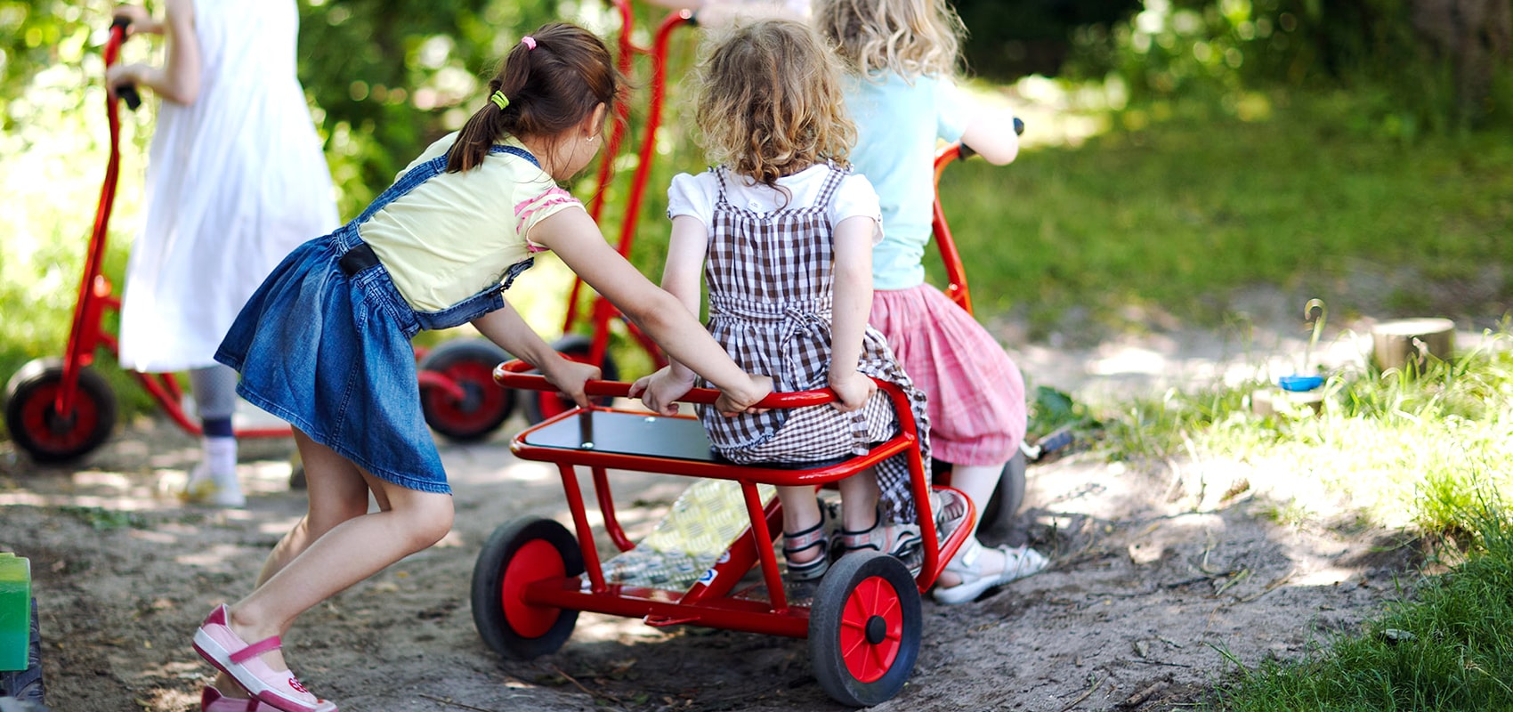 Vehículos para dos o más niños
