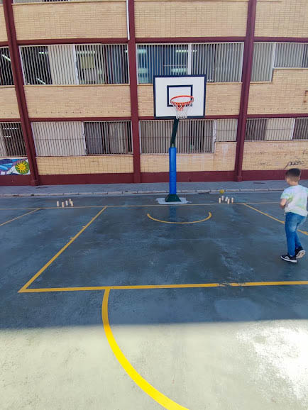 Juego de bolos con Kubbs